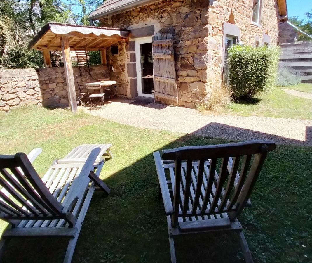 Suites De Campagne Les Eydieux, Petits Dejeuners Inclus Saint-Angel  Ngoại thất bức ảnh