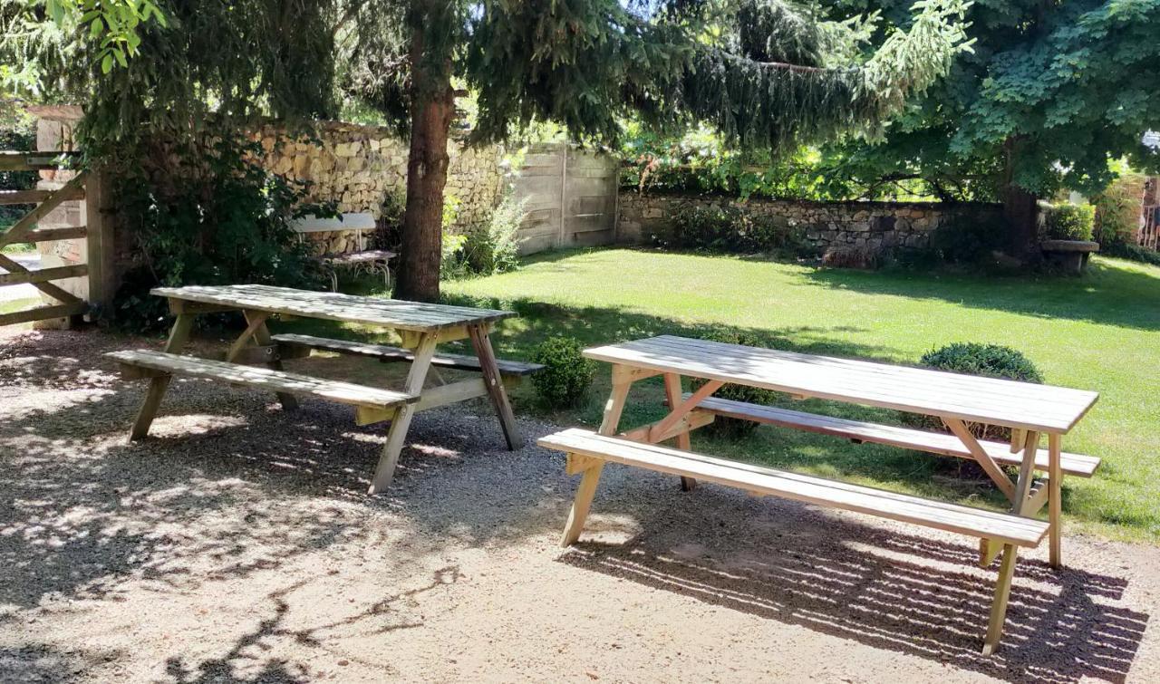 Suites De Campagne Les Eydieux, Petits Dejeuners Inclus Saint-Angel  Ngoại thất bức ảnh