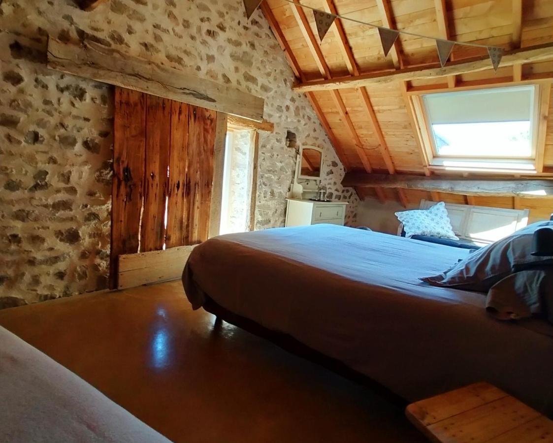 Suites De Campagne Les Eydieux, Petits Dejeuners Inclus Saint-Angel  Ngoại thất bức ảnh